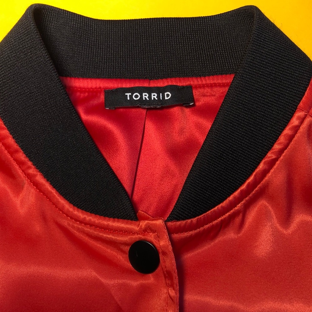 🆕 TORRID Bomber Jacket - Picture 5 of 10